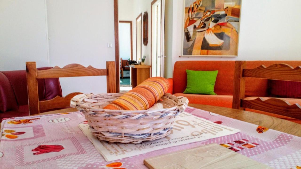 Ferienwohnung Casa Di Claude Con Posto Auto Finale Ligure Exterior foto