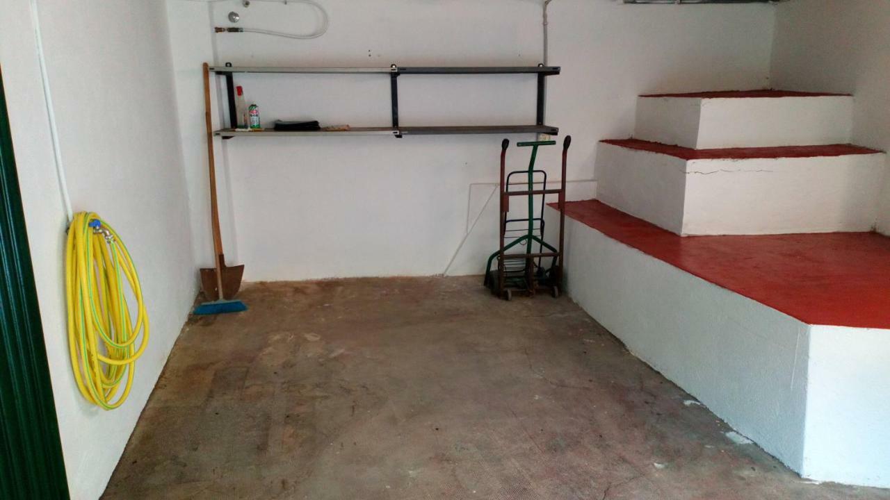 Ferienwohnung Casa Di Claude Con Posto Auto Finale Ligure Exterior foto